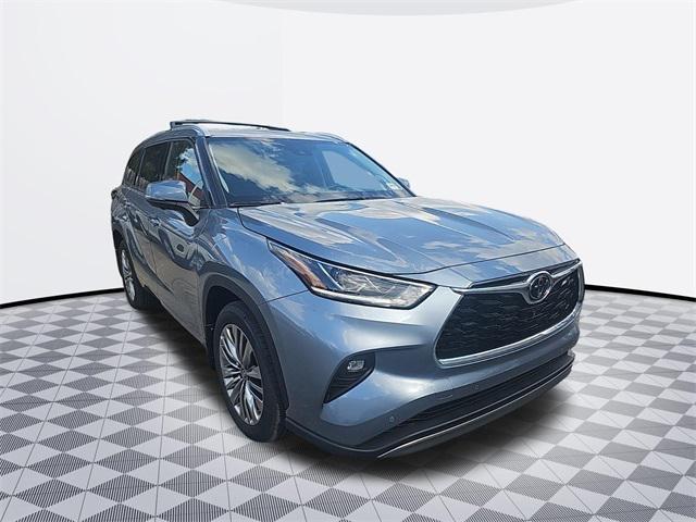 new 2024 Toyota Highlander car, priced at $54,288