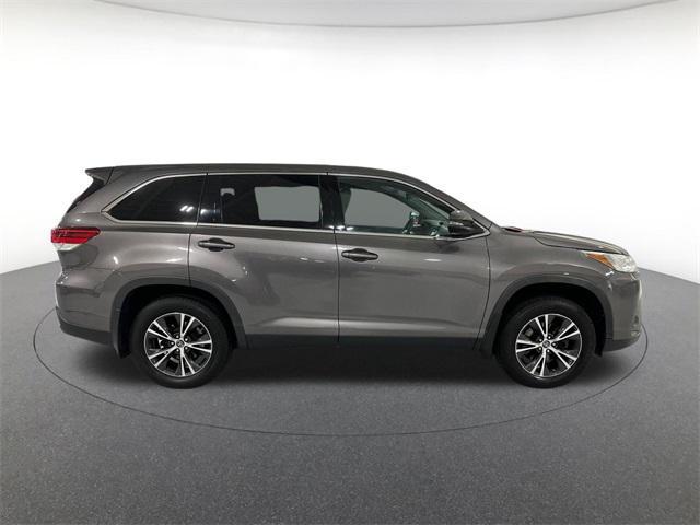 used 2019 Toyota Highlander car, priced at $23,130