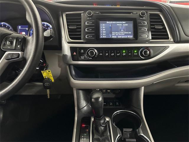 used 2019 Toyota Highlander car, priced at $23,130