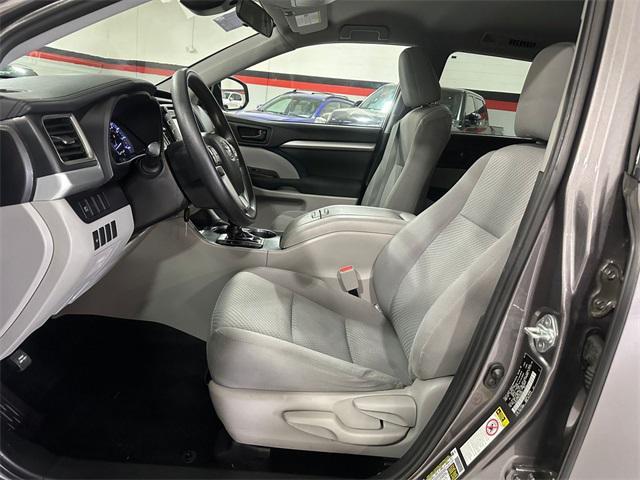 used 2019 Toyota Highlander car, priced at $23,130