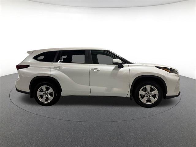used 2024 Toyota Highlander car, priced at $34,485