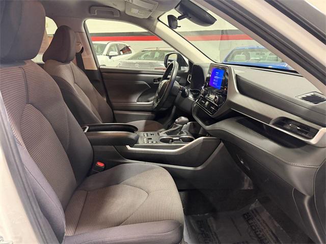used 2024 Toyota Highlander car, priced at $34,485