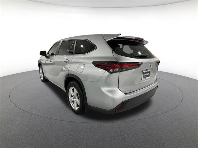 used 2024 Toyota Highlander car, priced at $32,700