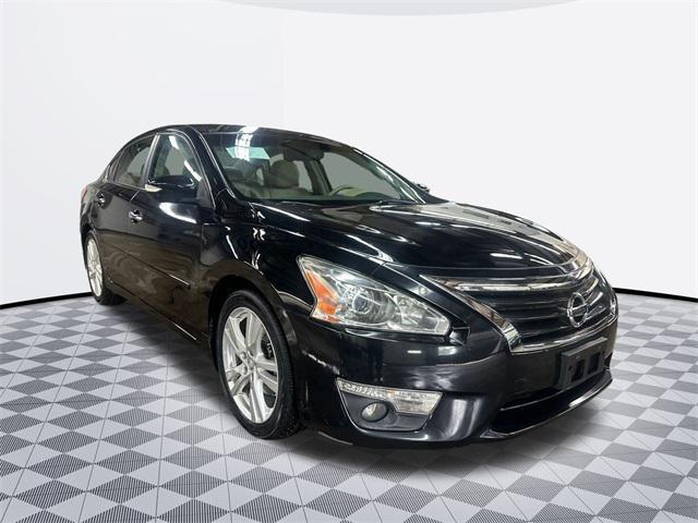 used 2013 Nissan Altima car, priced at $12,500