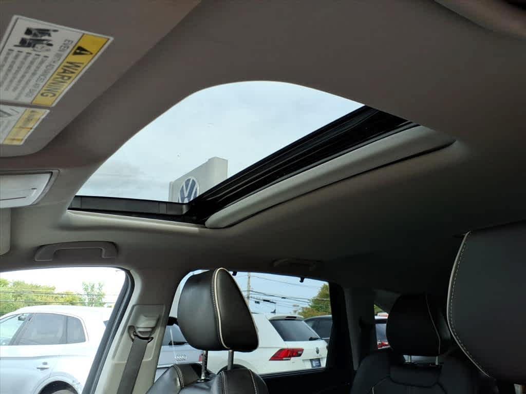 used 2020 Acura MDX car, priced at $29,984