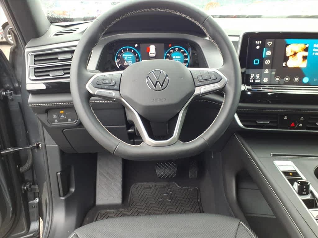 used 2025 Volkswagen Atlas Cross Sport car, priced at $35,994