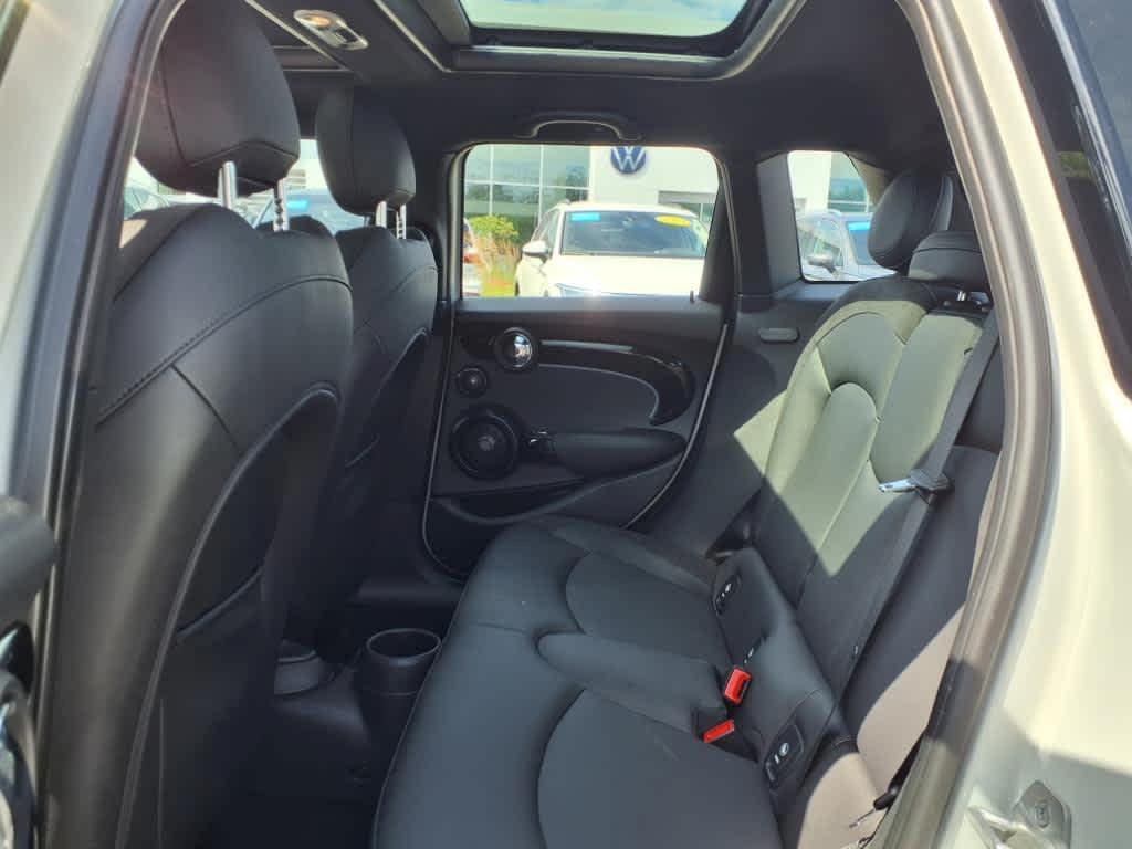 used 2022 MINI Hardtop car, priced at $26,996