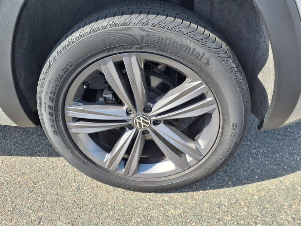 used 2021 Volkswagen Atlas Cross Sport car, priced at $32,420