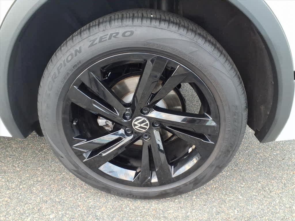 used 2024 Volkswagen Tiguan car, priced at $30,994
