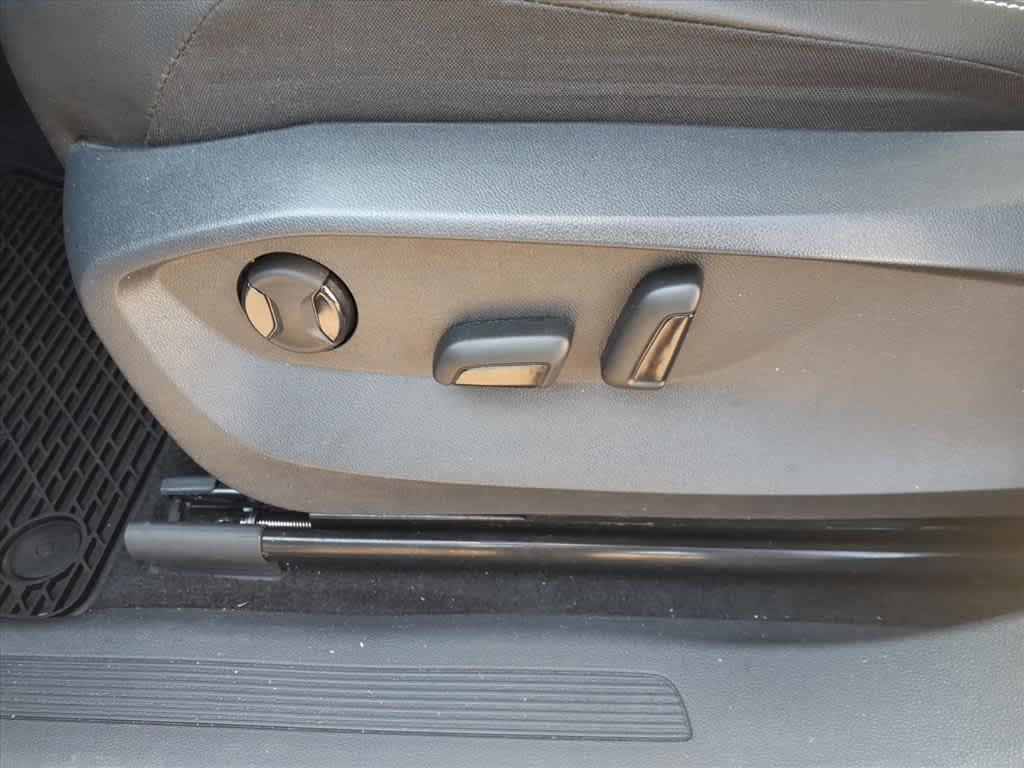 used 2022 Volkswagen Tiguan car, priced at $21,992