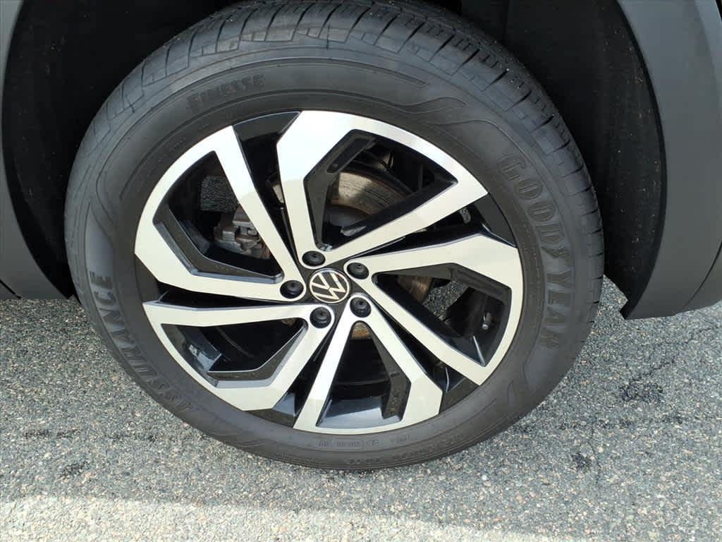 used 2023 Volkswagen Atlas Cross Sport car, priced at $29,992