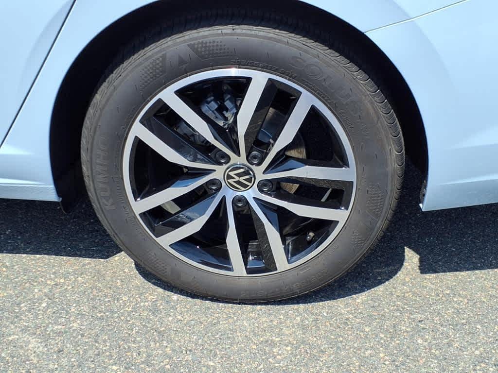 used 2025 Volkswagen Jetta car, priced at $25,994
