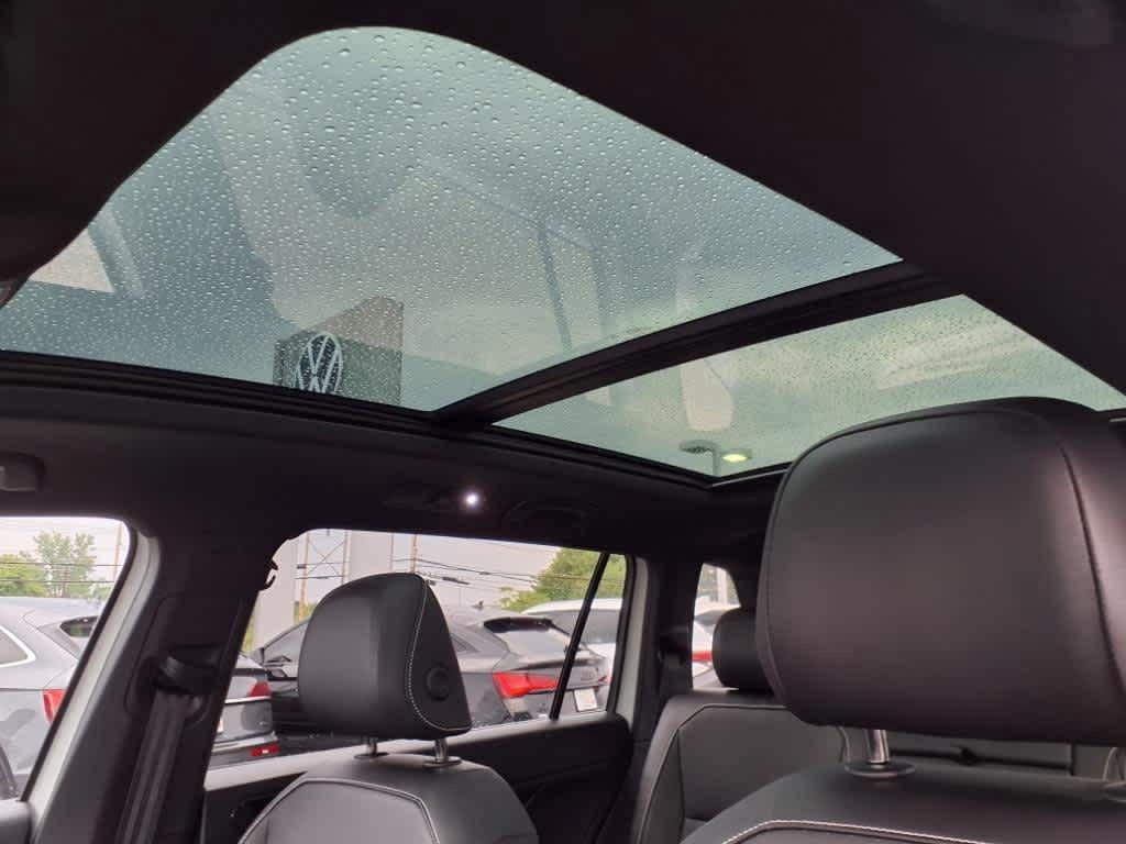 used 2024 Volkswagen Tiguan car, priced at $31,993