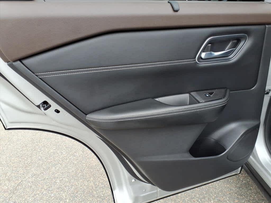 used 2021 Nissan Rogue car, priced at $24,893