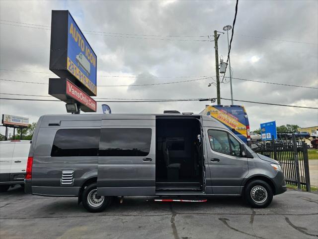used 2022 Mercedes-Benz Sprinter 4500 car, priced at $92,500