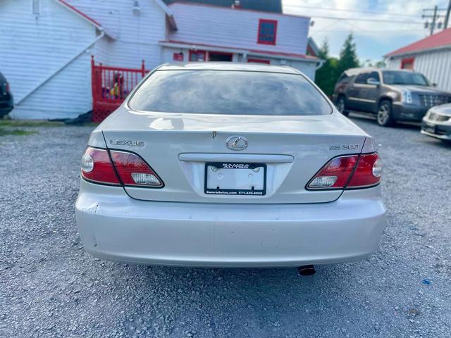 used 2002 Lexus ES 300 car, priced at $2,295