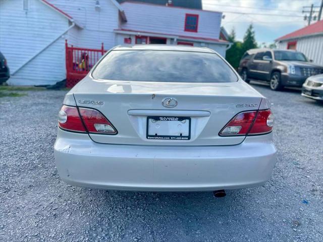 used 2002 Lexus ES 300 car, priced at $1,800