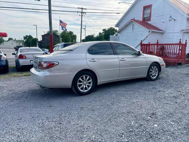 used 2002 Lexus ES 300 car, priced at $1,800