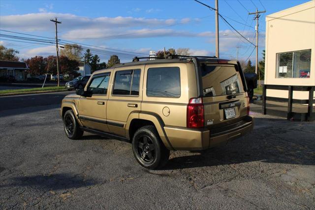 used 2009 Jeep Commander car, priced at $4,995