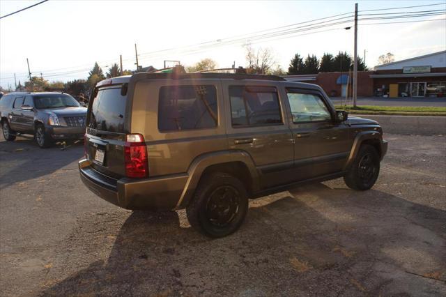 used 2009 Jeep Commander car, priced at $4,995