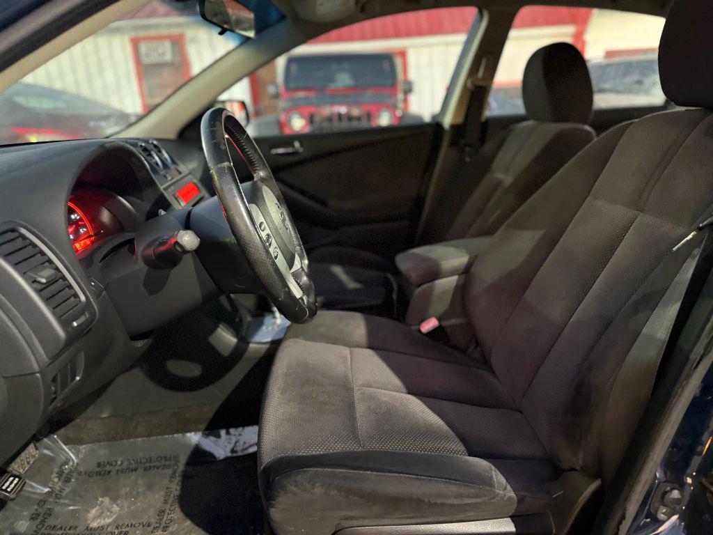 used 2009 Nissan Altima car, priced at $2,995