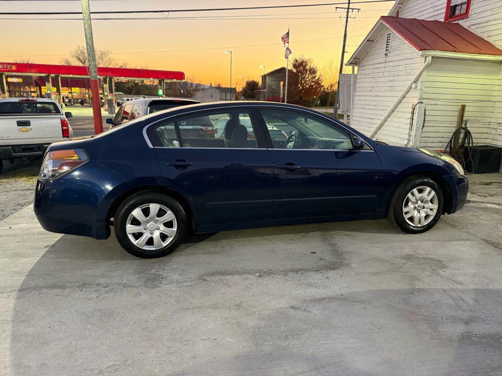 used 2009 Nissan Altima car, priced at $2,995