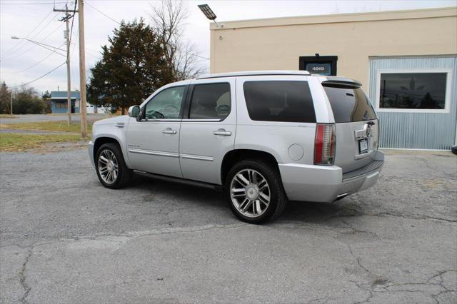 used 2014 Cadillac Escalade car, priced at $12,995