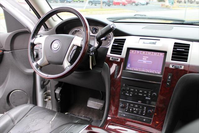 used 2014 Cadillac Escalade car, priced at $12,995