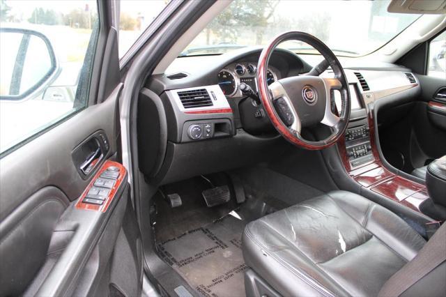 used 2014 Cadillac Escalade car, priced at $12,995