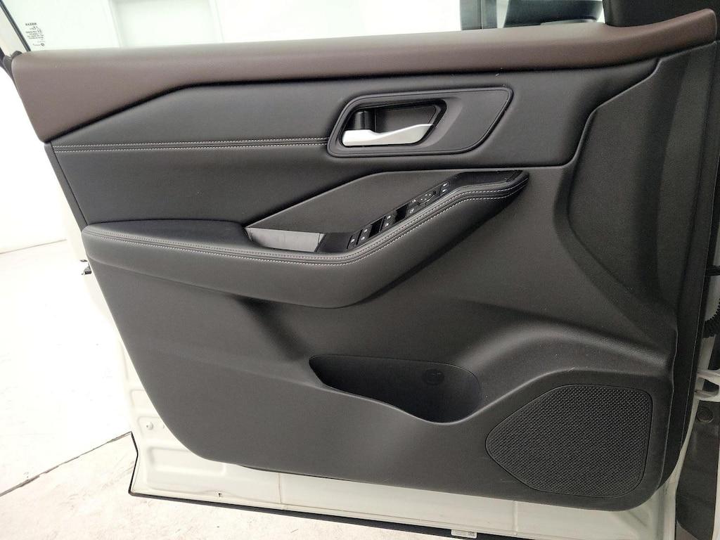 used 2023 Nissan Rogue car, priced at $24,998