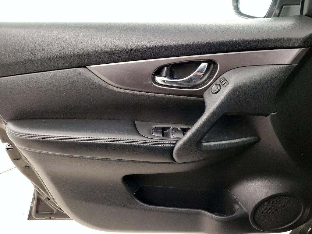 used 2016 Nissan Rogue car, priced at $13,998