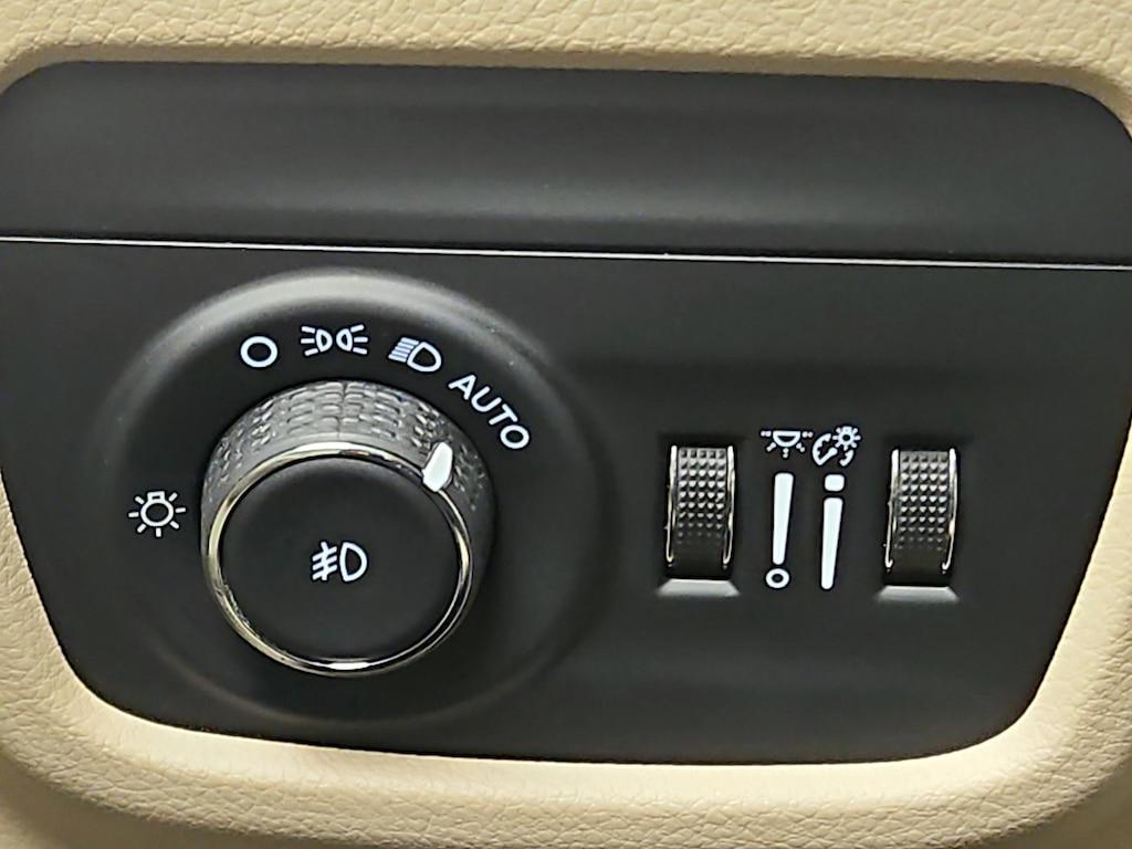 used 2021 Jeep Grand Cherokee L car, priced at $34,998
