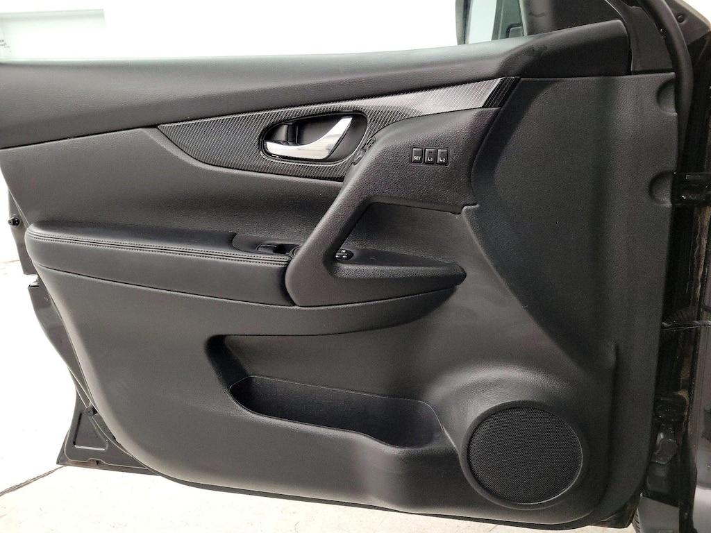 used 2017 Nissan Rogue car, priced at $17,998