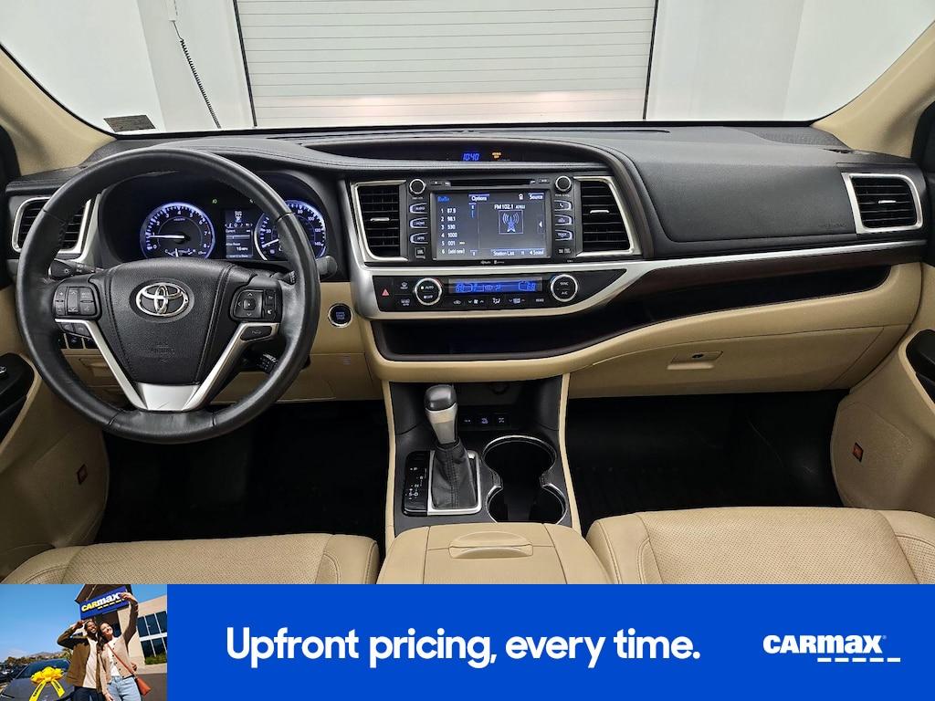 used 2014 Toyota Highlander car, priced at $23,998