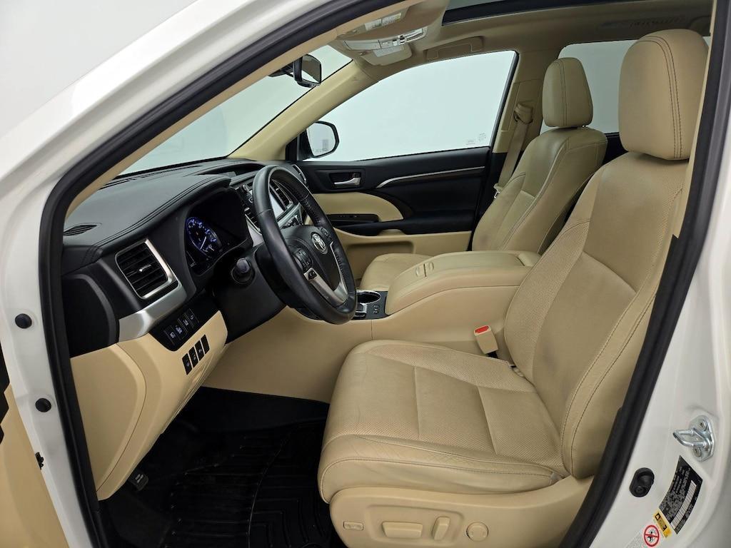 used 2014 Toyota Highlander car, priced at $23,998