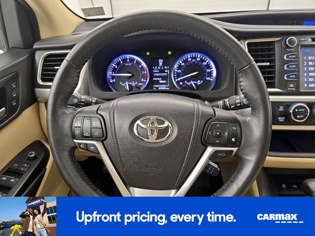 used 2014 Toyota Highlander car, priced at $23,998