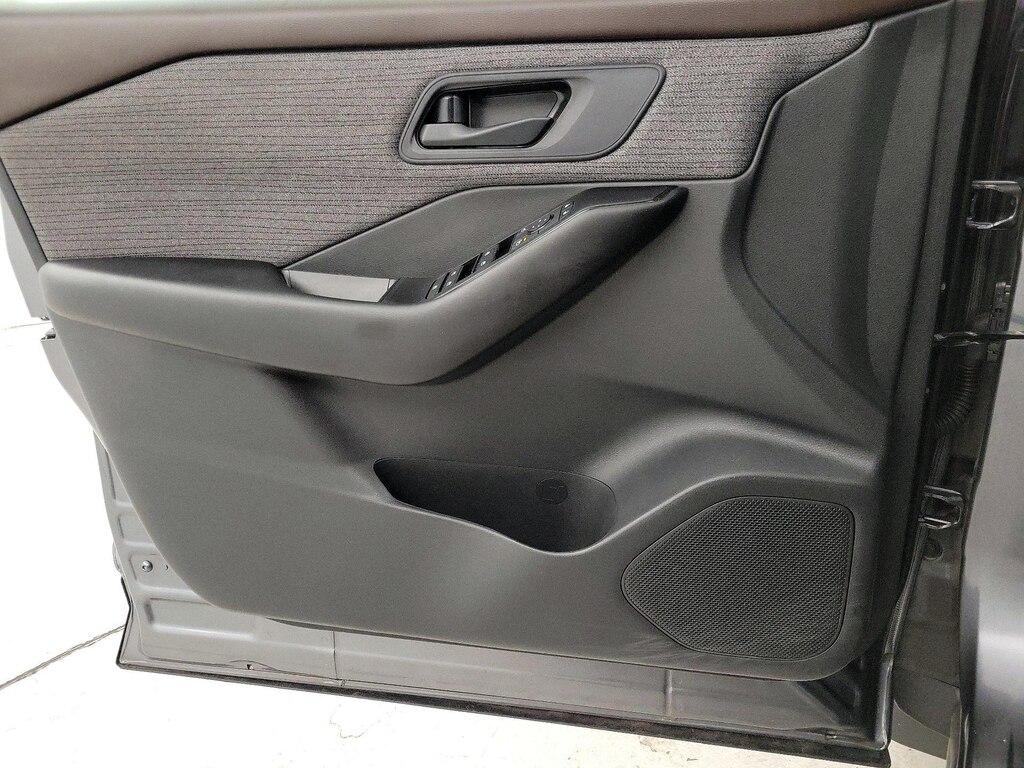 used 2023 Nissan Rogue car, priced at $21,998