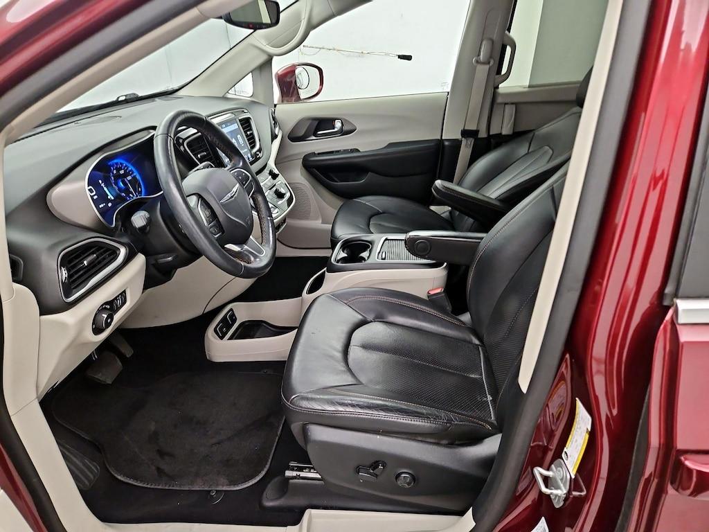 used 2020 Chrysler Pacifica car, priced at $27,998