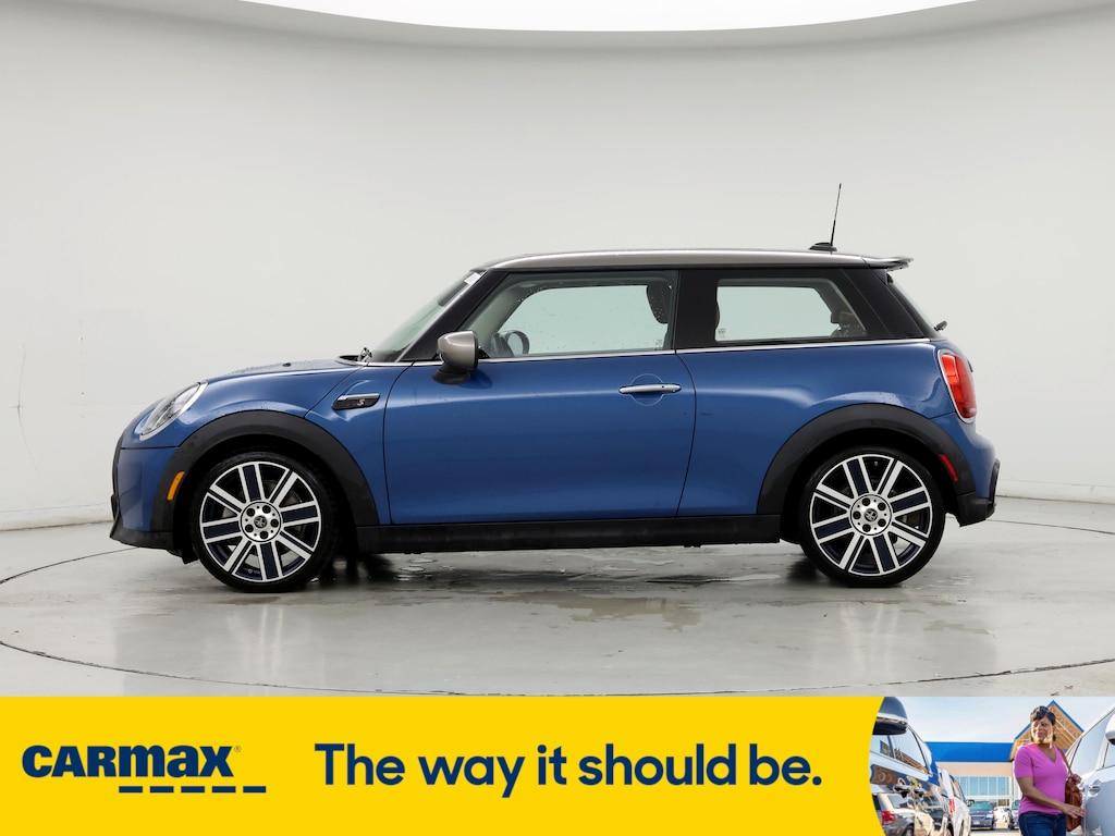 used 2022 MINI Hardtop car, priced at $24,998