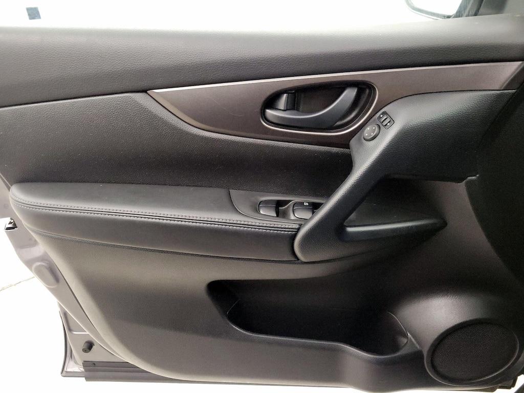 used 2020 Nissan Rogue Sport car, priced at $19,998