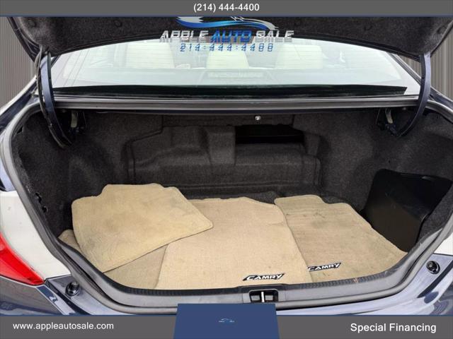 used 2014 Toyota Camry Hybrid car, priced at $11,900