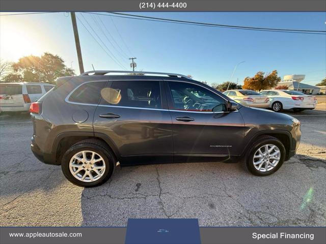 used 2018 Jeep Cherokee car, priced at $13,900