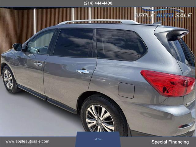 used 2020 Nissan Pathfinder car, priced at $14,900