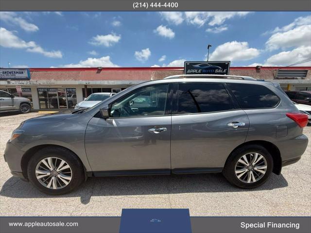 used 2020 Nissan Pathfinder car, priced at $14,900