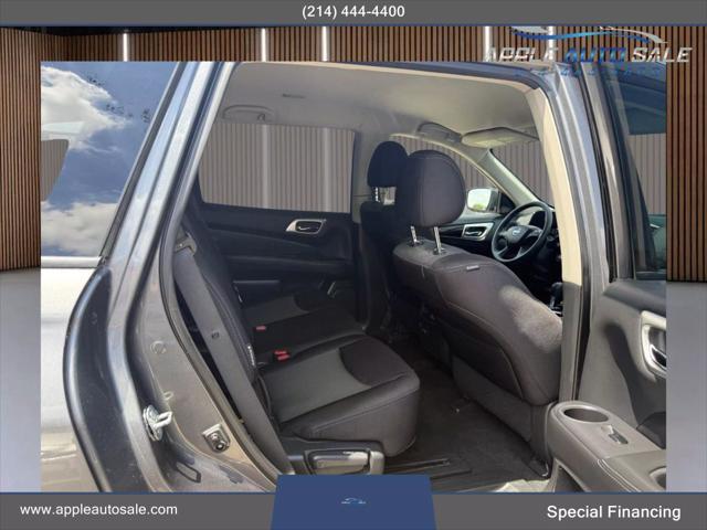 used 2020 Nissan Pathfinder car, priced at $14,900