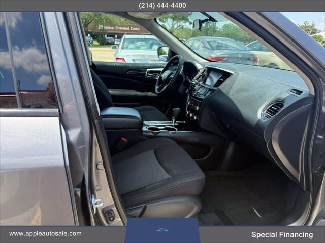 used 2020 Nissan Pathfinder car, priced at $14,900