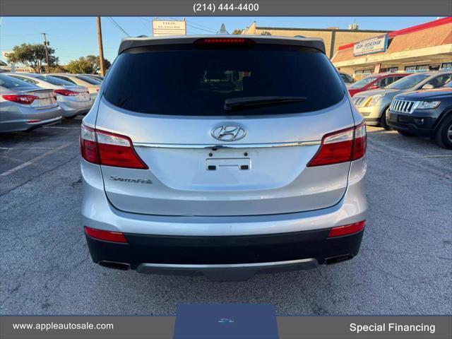 used 2013 Hyundai Santa Fe car, priced at $11,900