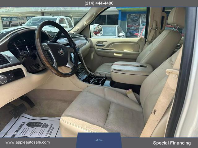 used 2007 Cadillac Escalade car, priced at $10,900