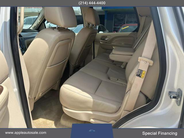 used 2007 Cadillac Escalade car, priced at $10,900