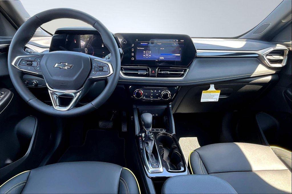 new 2025 Chevrolet TrailBlazer car, priced at $24,995